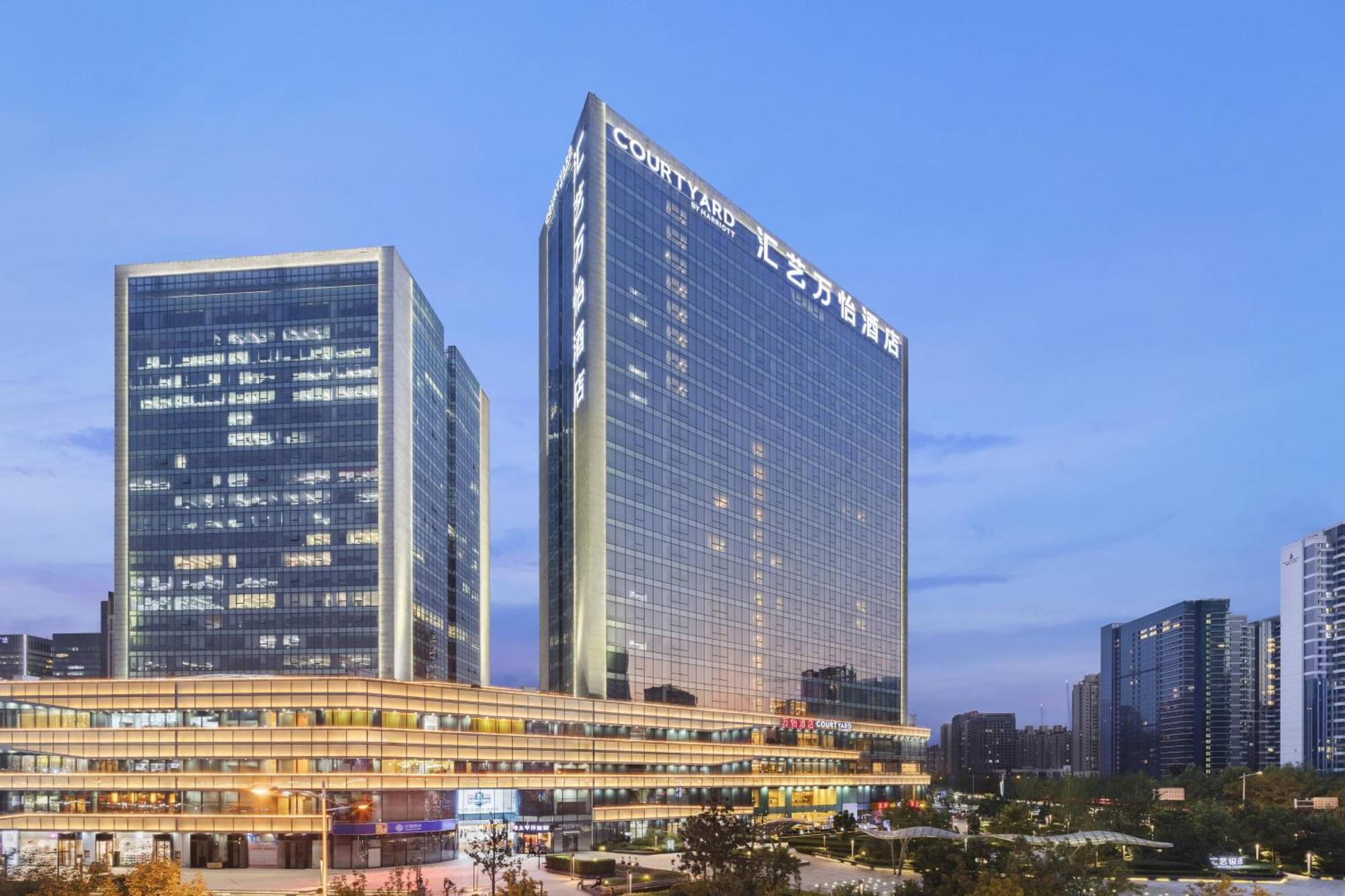 Courtyard By Marriott Zhengzhou East Hotel Bagian luar foto